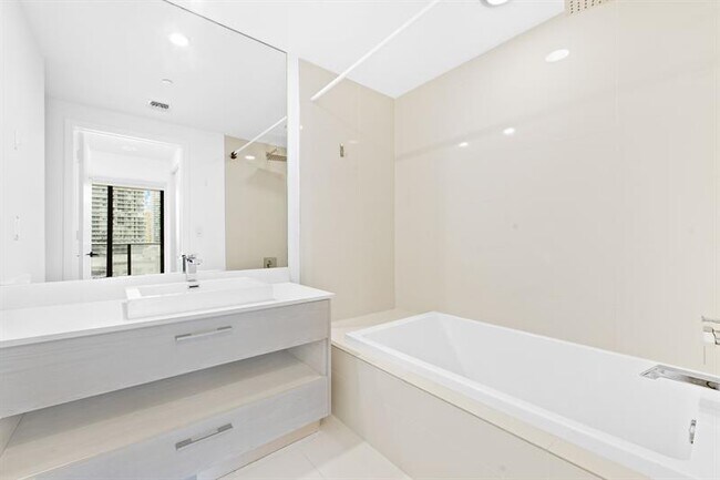 Building Photo - 55 SW 9th St