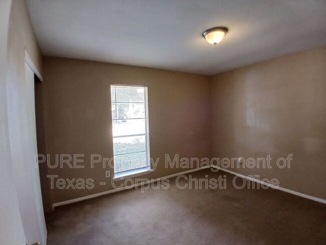 Building Photo - 2730 Tumbleweed Dr