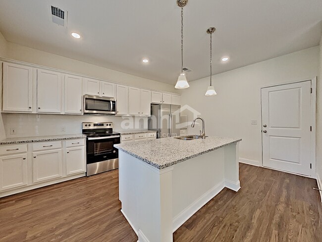 Building Photo - 4941 Wilcrest Ct