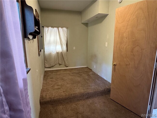 Building Photo - 6474 Hamilton Dr