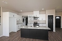 Building Photo - 4710 Clive Ave