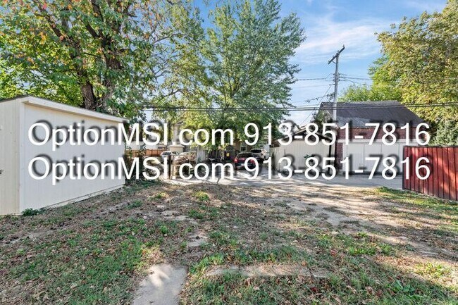 Building Photo - Newly Remodeled 3-Bedroom Home in Kansas C...