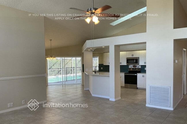 Building Photo - 437 Waterford Cir E