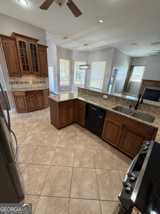 Building Photo - 108 Heron's Nest Cir