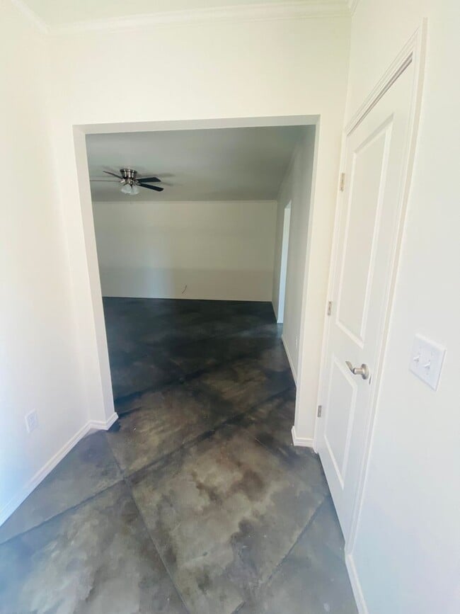 Building Photo - Stunning New 3/2 Townhomes