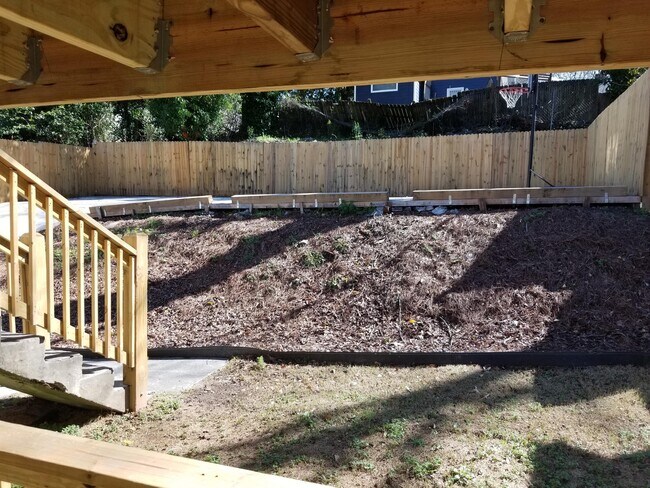 Building Photo - 543 Oliver St NW