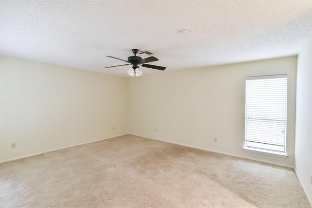 Building Photo - 3604 Lake Champlain Dr