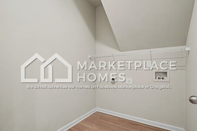 Building Photo - 300 Bertha Honey Stewart Dr