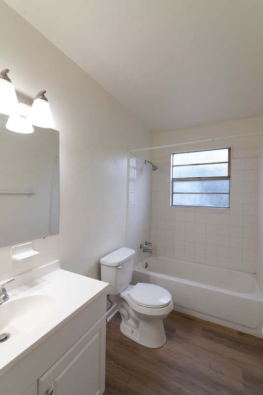 Building Photo - 3753 Maria Cir