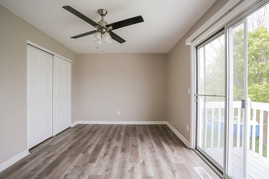 Building Photo - 6252 Tanbark Ct