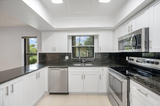 Building Photo - 13511 Jonquil Pl