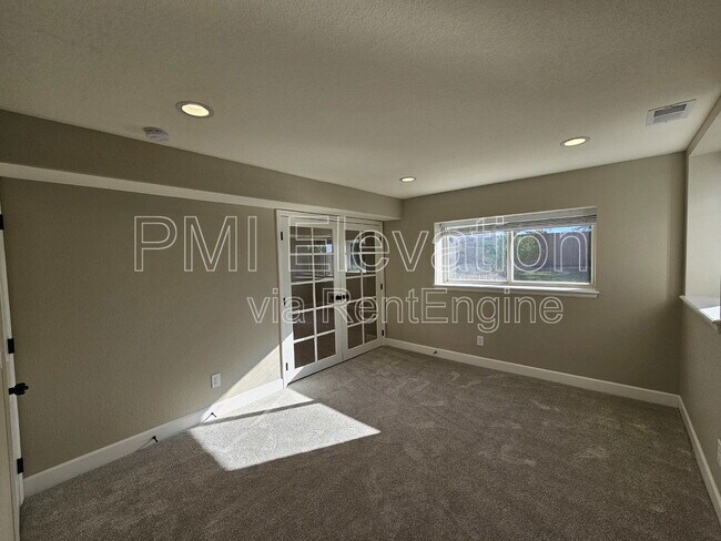 Building Photo - 7101 Mountain Brush Cir