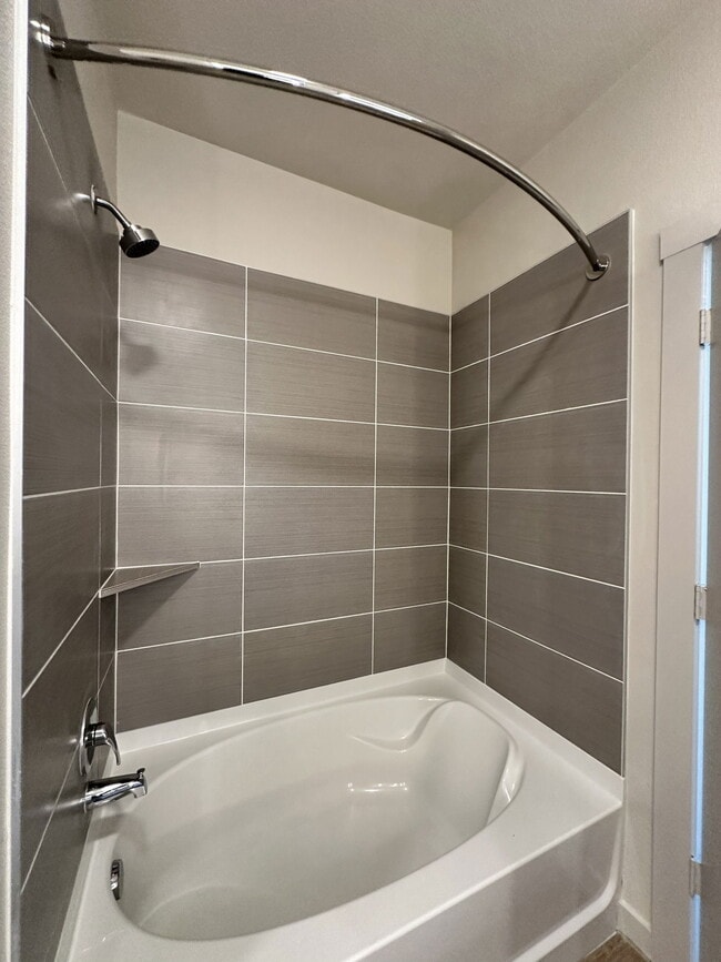 Building Photo - 5701 McKinney Pl Dr