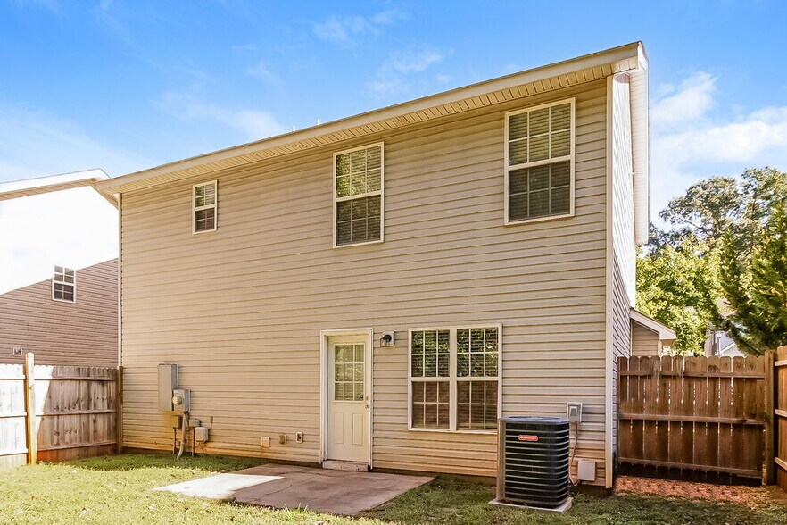 Building Photo - 316 Peachtree Rd
