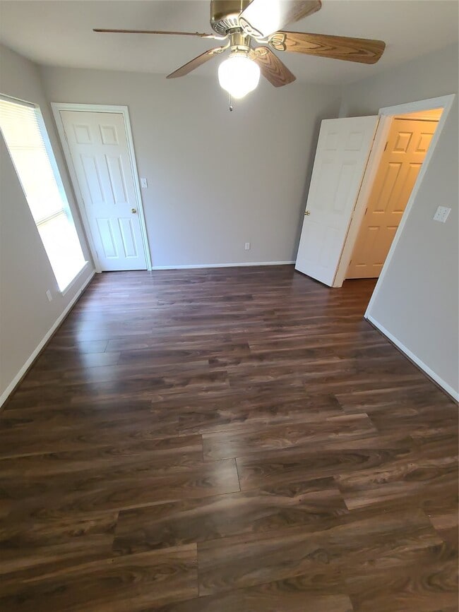 Building Photo - 15133 Starboard Dr