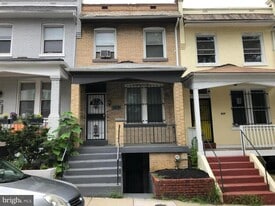 Building Photo - 519 Harvard St NW
