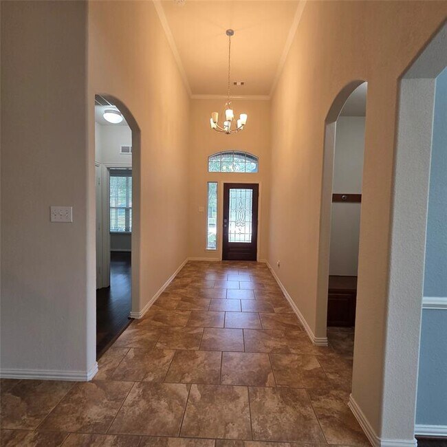 Building Photo - 26101 Brickhill Dr