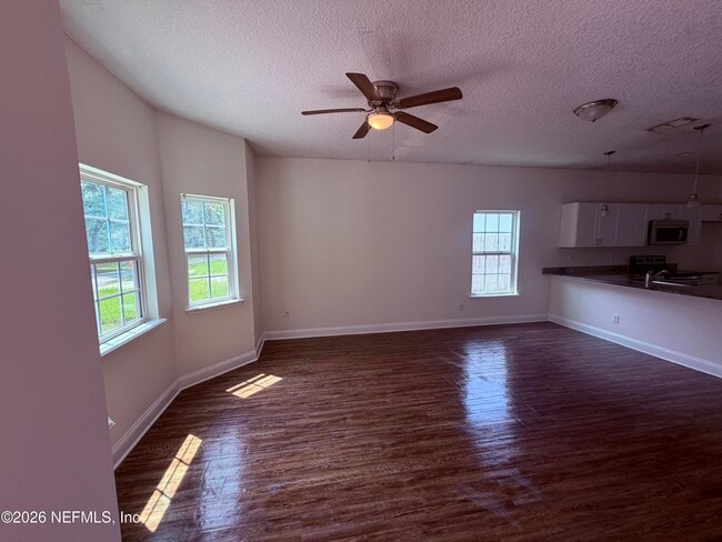 Building Photo - 6609 Osceola St