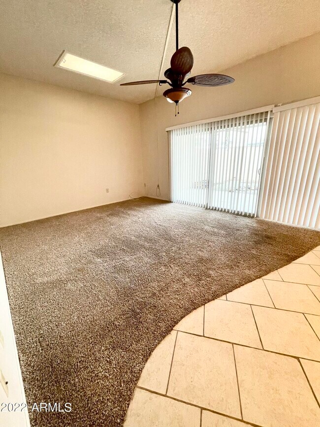 Building Photo - 10867 W Emerald Dr