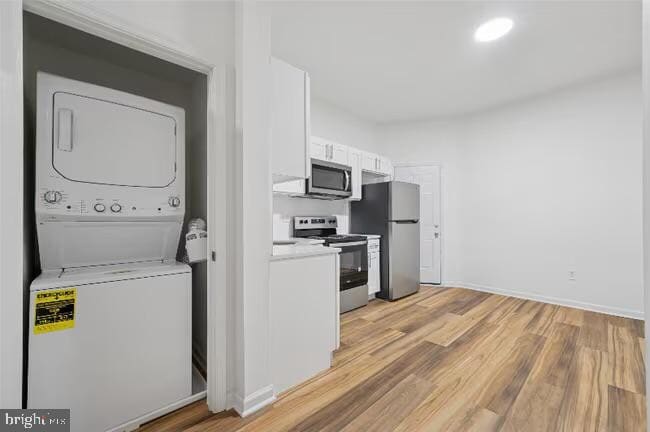 Building Photo - 5628 W Girard Ave
