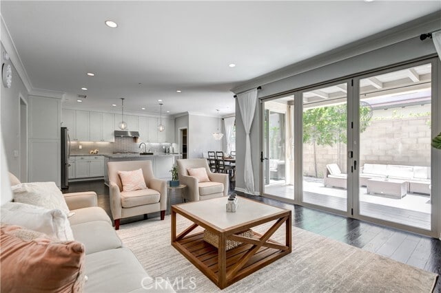 Building Photo - 72 Cherry Tree