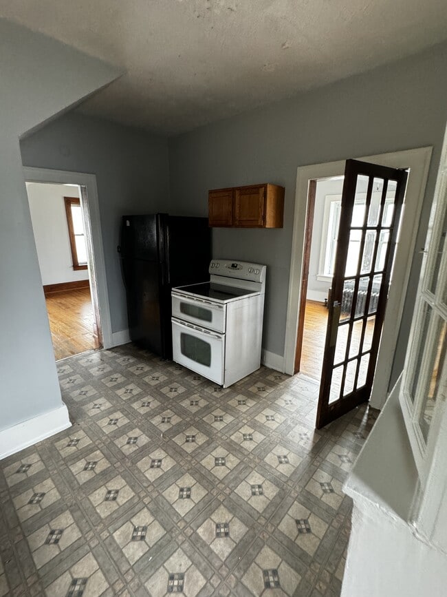 Building Photo - 439 Eagle School Rd