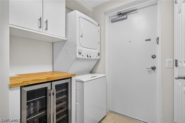 Building Photo - 23540 Via Veneto