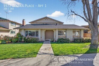 Building Photo - 1572 Tenaka Pl