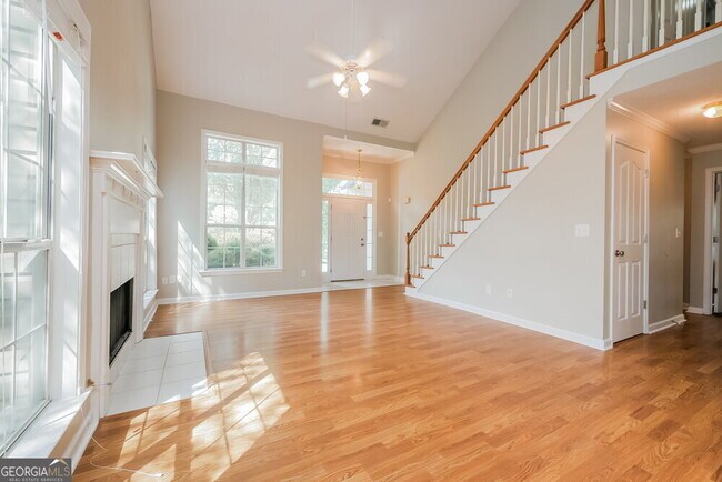 Building Photo - 23 Woodmere
