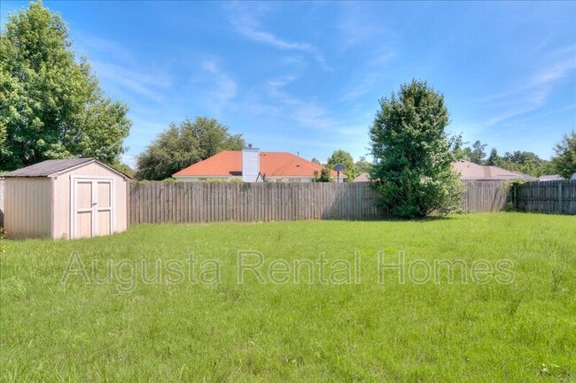 Building Photo - 141 Summerfield Cir