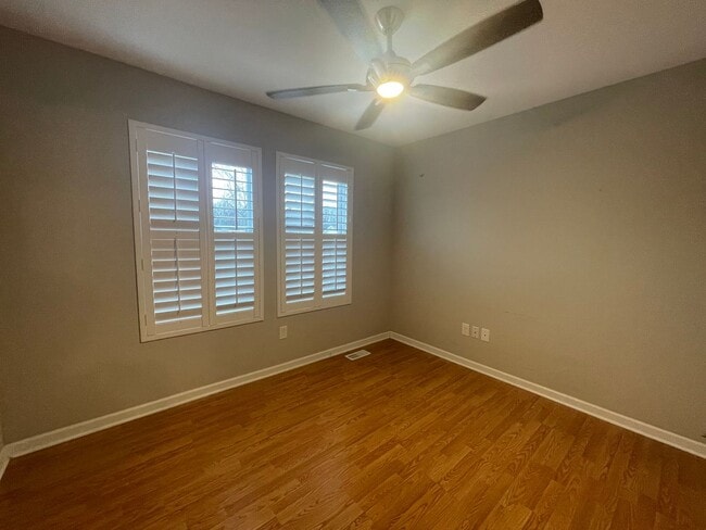 Building Photo - Four Bedroom Home in Portage