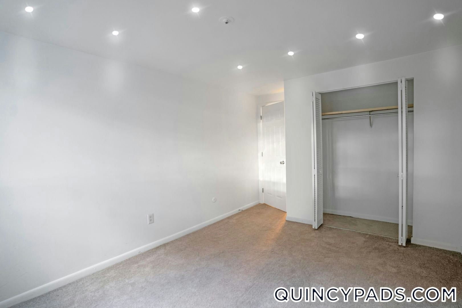 Building Photo - 59 Presidential Dr