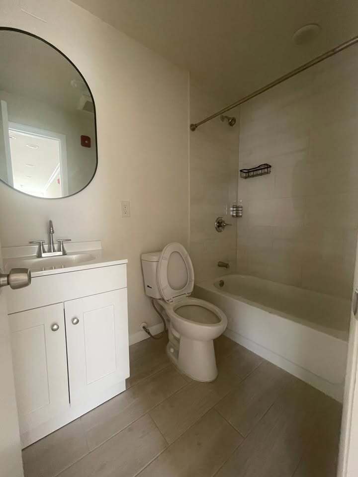 Building Photo - 105 Chandler Ave