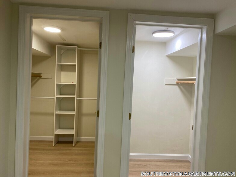 Building Photo - 241 W 3rd St