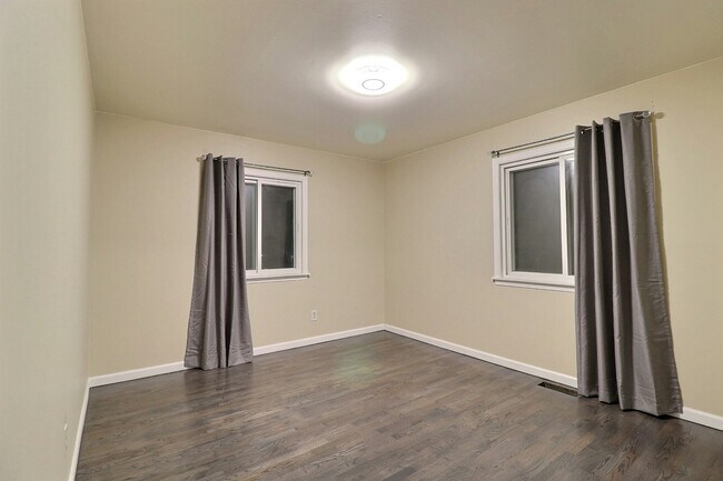 Building Photo - 26804 17th Pl S