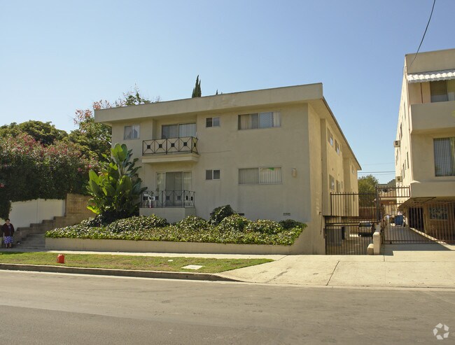Primary Photo - 1411 N Curson Ave