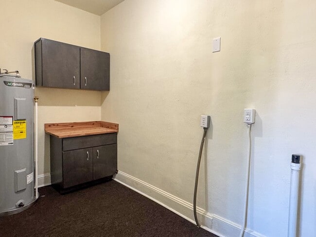 Building Photo - 1014 Hamilton Ave