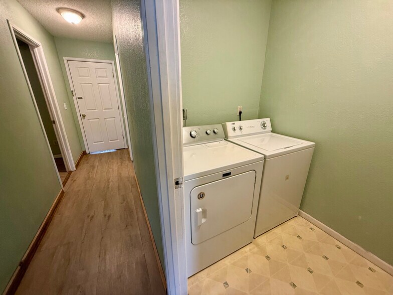 W/D included - 377 AR 56 Hwy