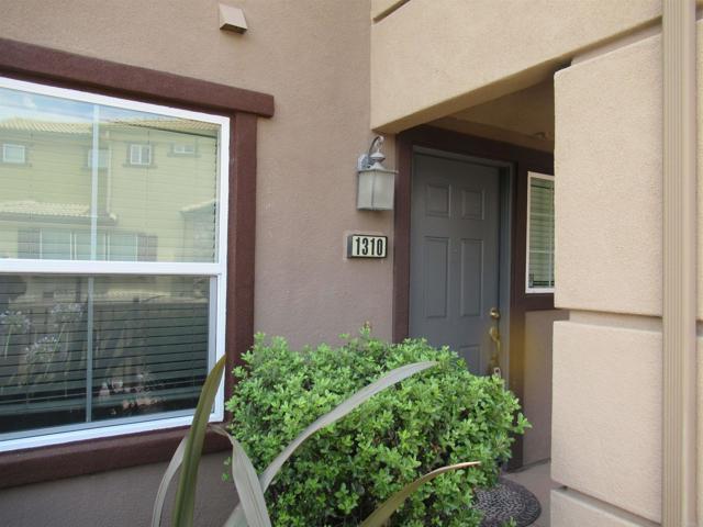 Building Photo - 1310 Calabria St