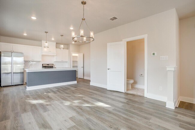 Building Photo - 2341 Benbrook Blvd