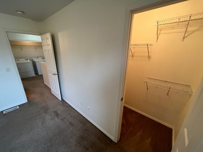 Building Photo - Spacious 2 Bed, 1.5 Bath in CDA!