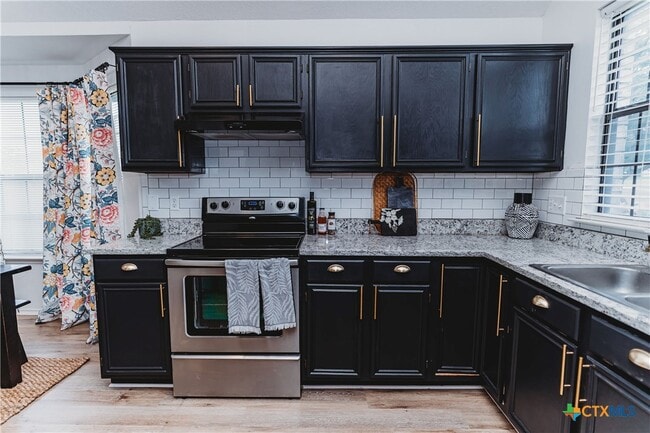 Building Photo - 2314 Skipcha Dr