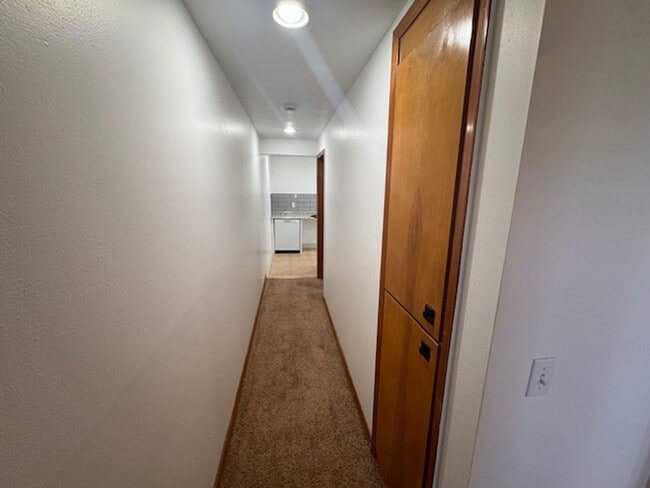 Building Photo - 47 E Garland Ave