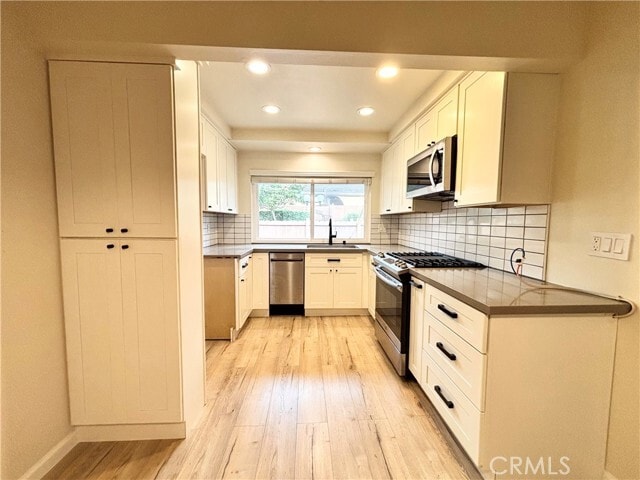 Building Photo - 1709 Avenida Selva