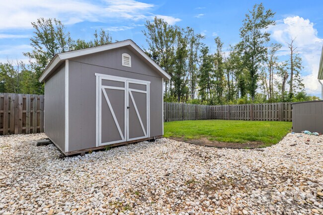 Building Photo - 9120 St Thomas Ct