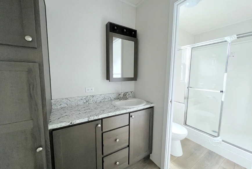 Building Photo - 17042 Coventry Ln