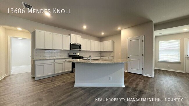 Building Photo - 13606 Mendes Knl