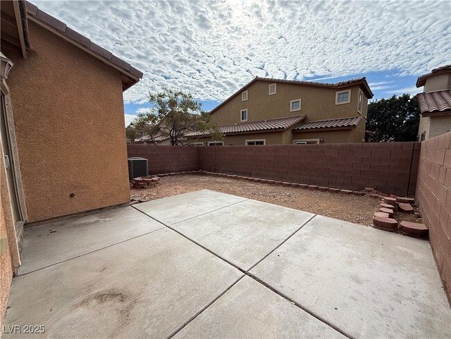 Building Photo - 3753 Thomas Patrick Ave