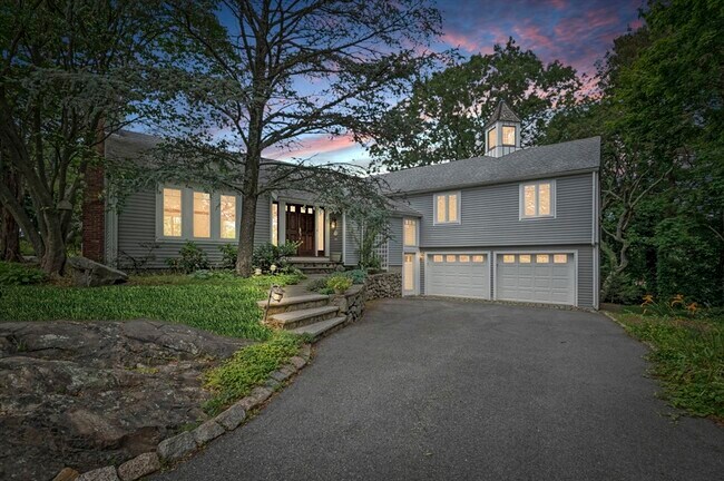 Primary Photo - 7 Ratlin Rd