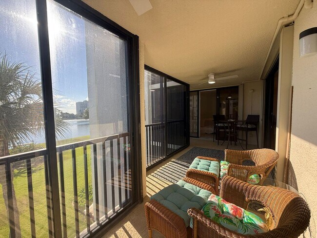 Building Photo - Luxury, furnished seasonal rental, Tequest...